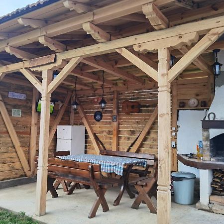 Guest House Yana Tŭrkasheni Εξωτερικό φωτογραφία