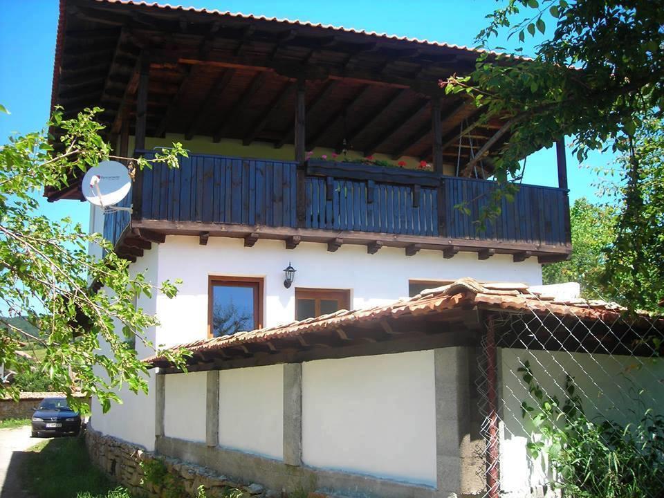 Guest House Yana Tŭrkasheni Εξωτερικό φωτογραφία