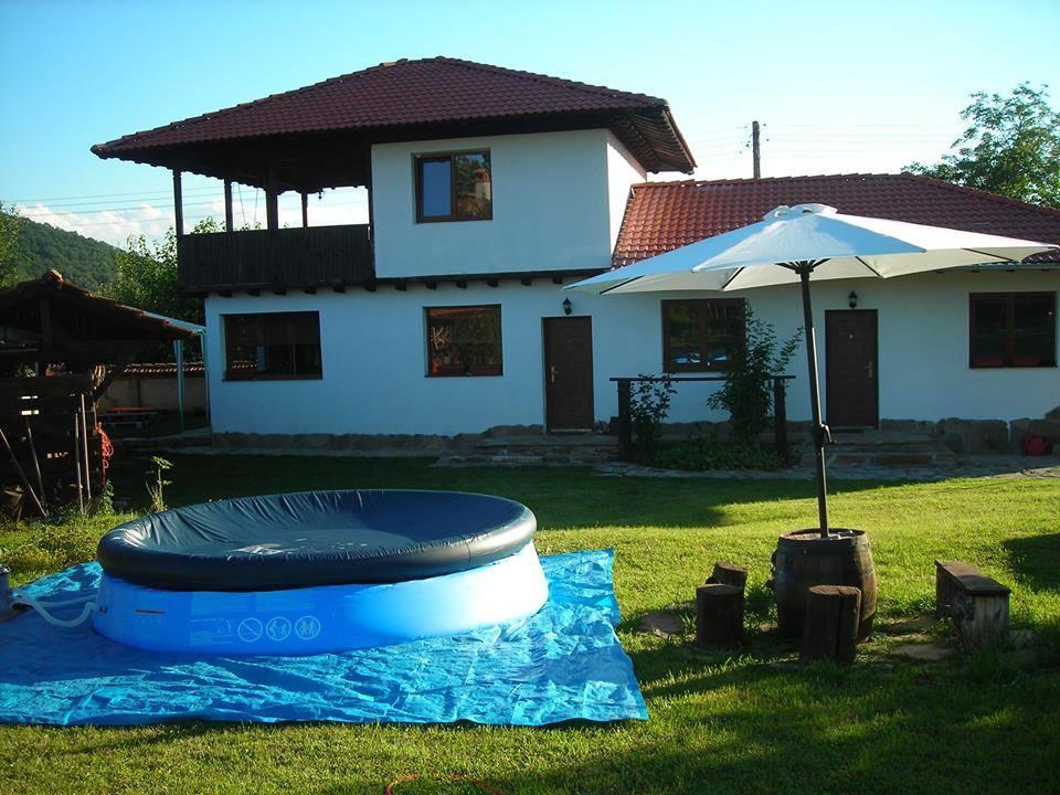 Guest House Yana Tŭrkasheni Εξωτερικό φωτογραφία