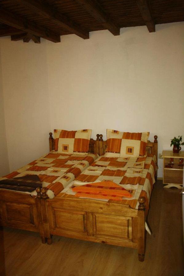 Guest House Yana Tŭrkasheni Εξωτερικό φωτογραφία